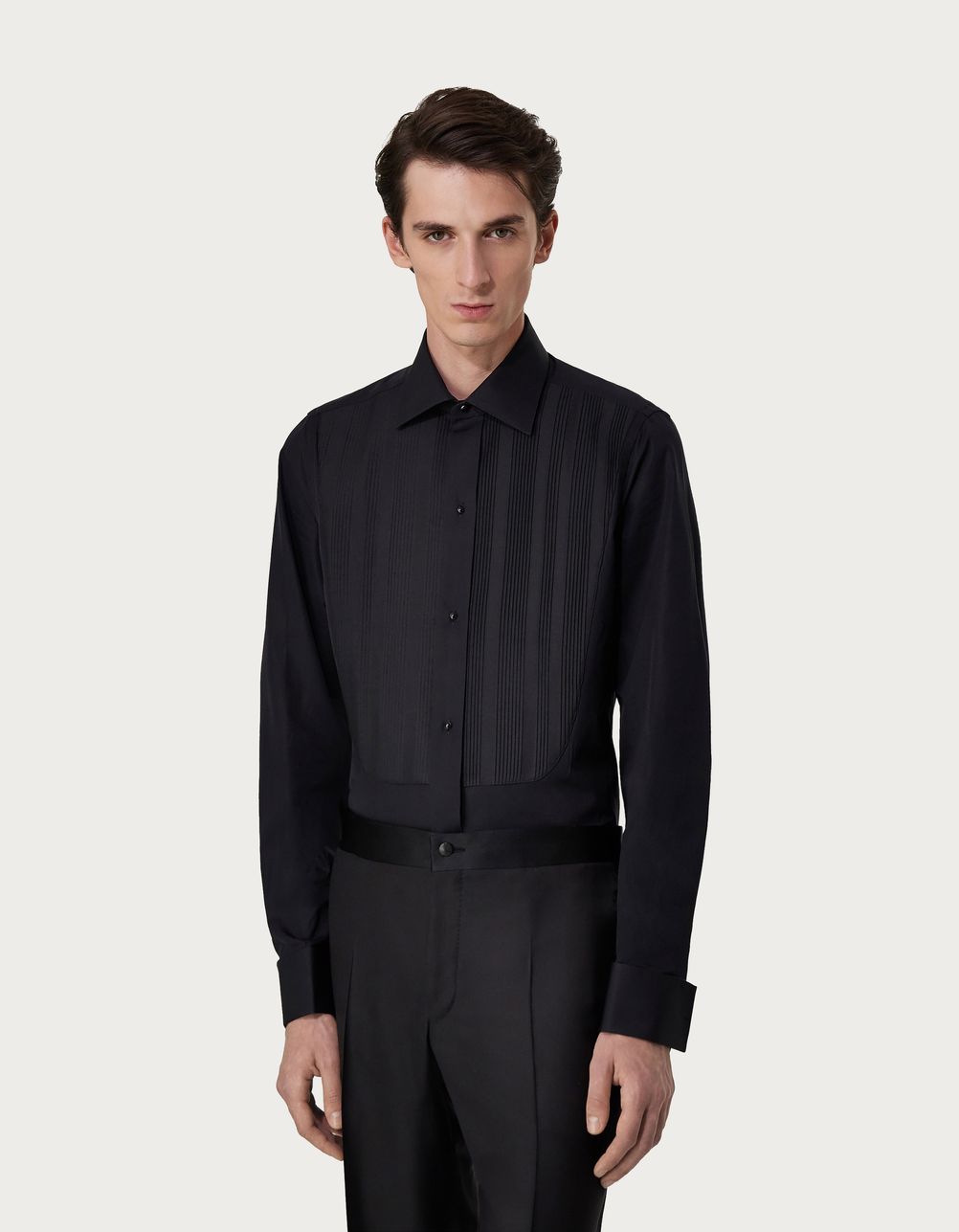 Slim-fit formal shirt in black cotton