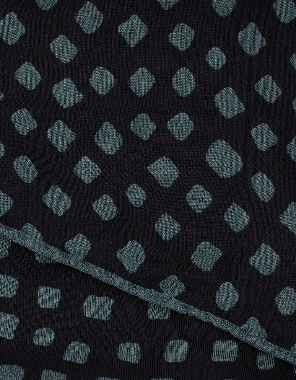 Black foulard in patterned viscose