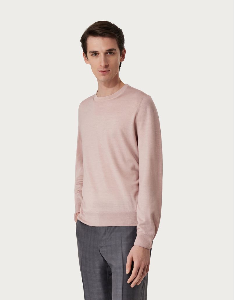 Pink crew-neck in garment-dyed wool and silk
