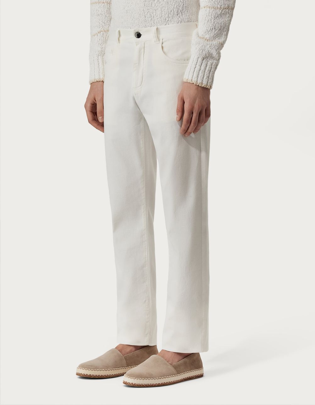 Regular-fit five-pocket trousers in a white garment-dyed microtwill cotton