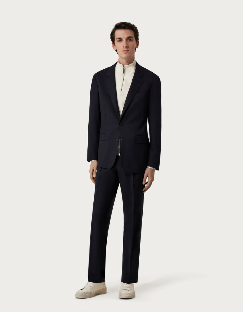 Navy blue suit in stretch wool