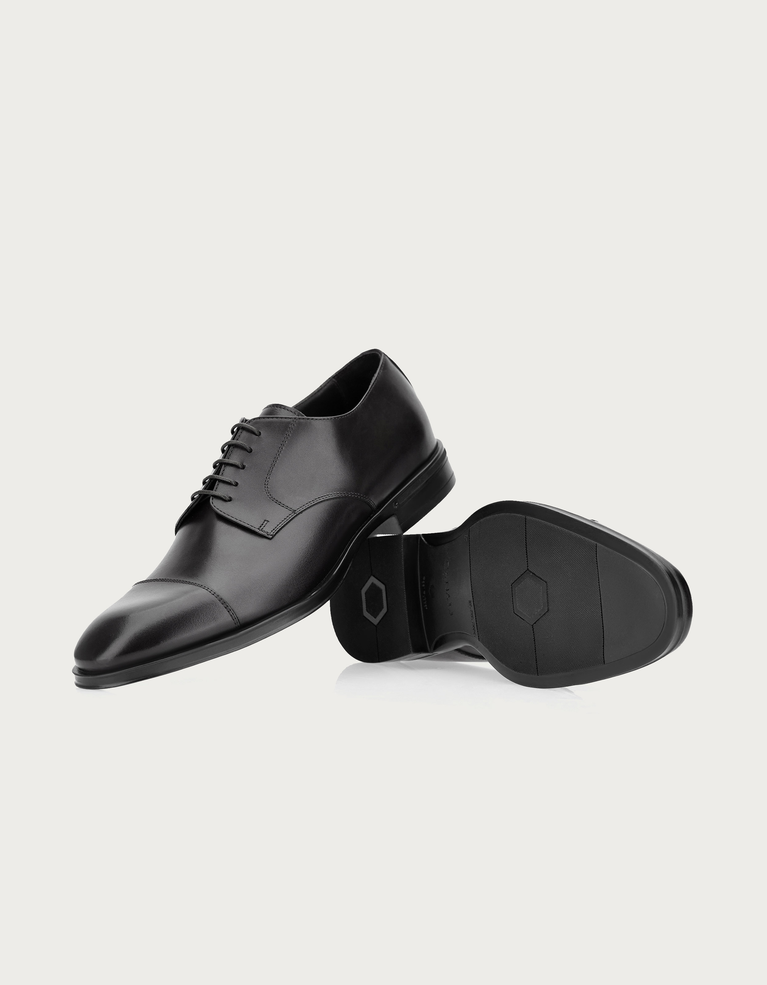 Derby shoes in black distressed calfskin - Canali GB