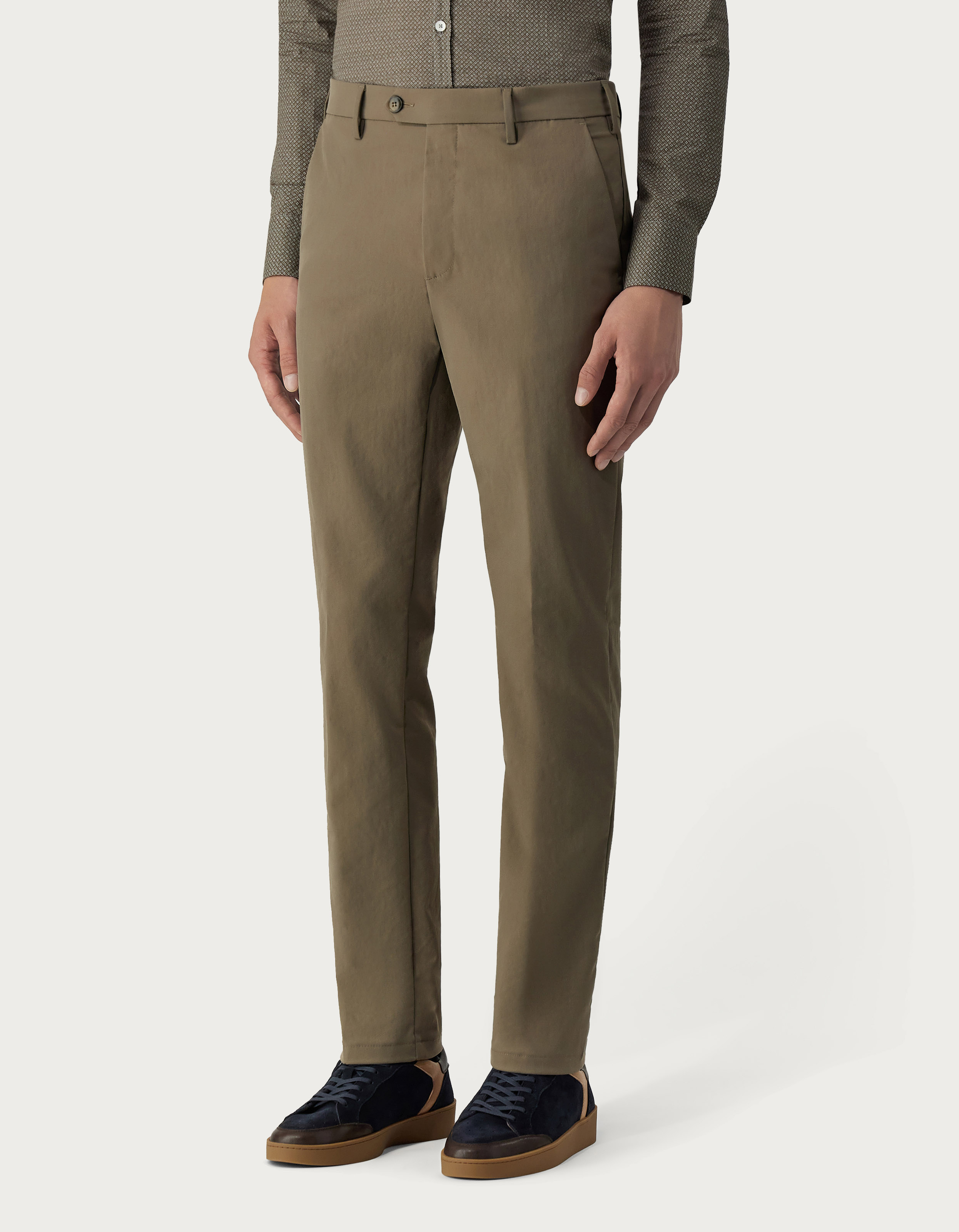 Chinos in beige technical gabardine - Canali INTL