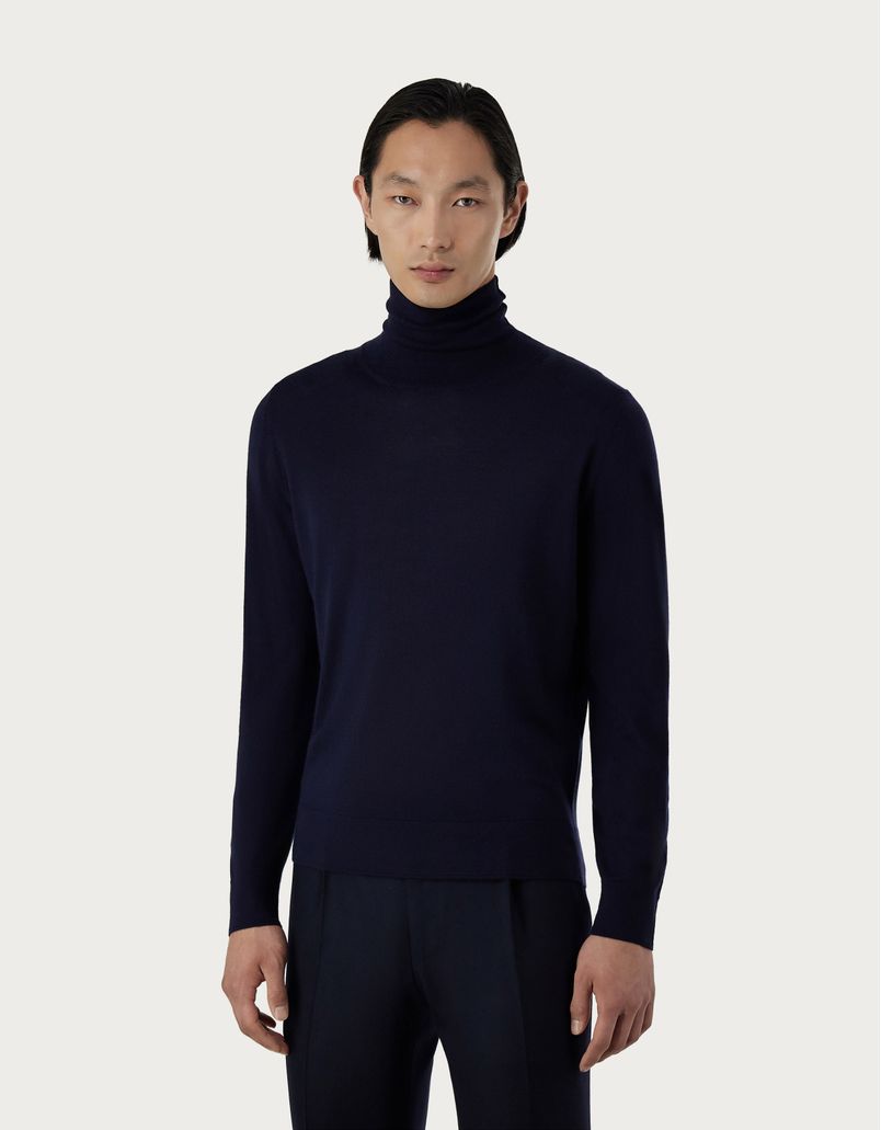 Navy blue turtleneck in cashmere, wool and silk