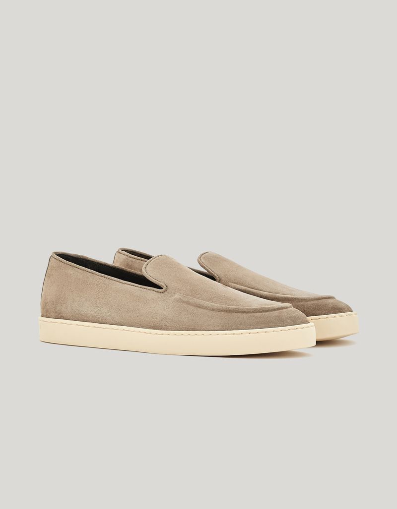 461214-RB01269-590_a_.jpg